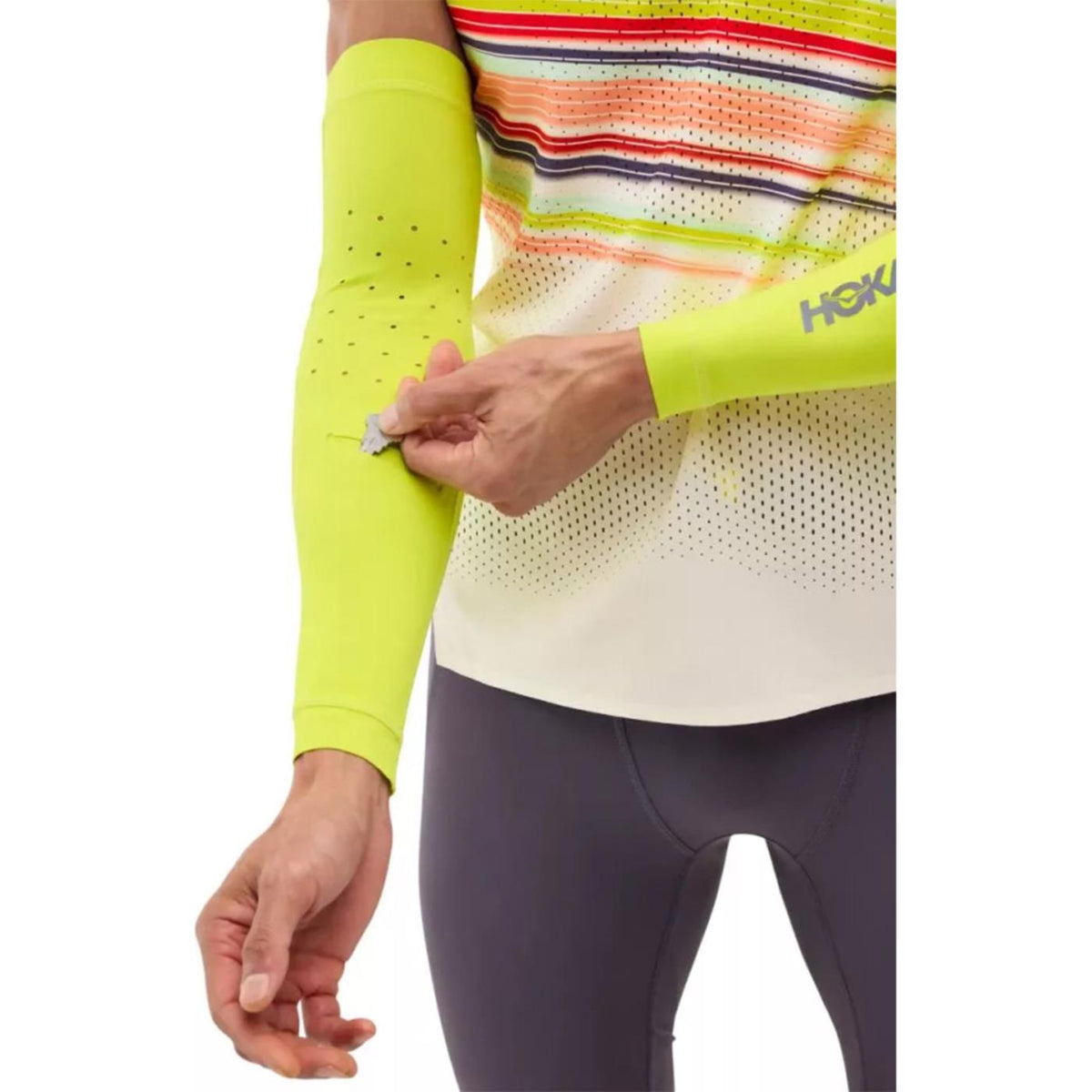 HOKA RACE DAY ARM SLEEVE - vista 2