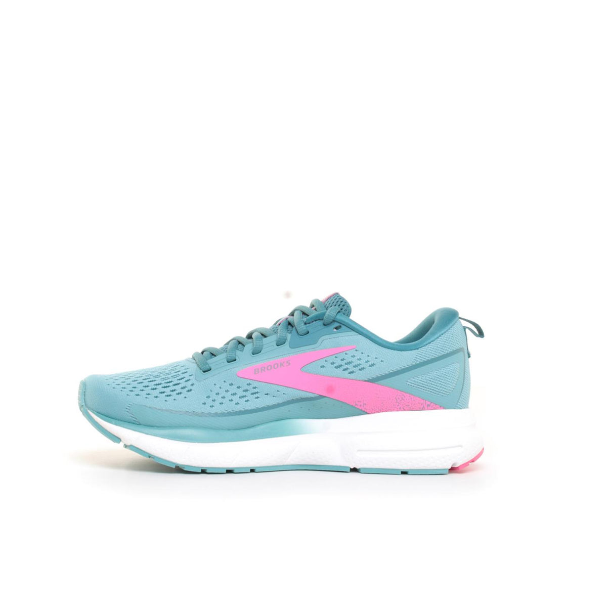 BROOKS TRACE 3 WOMAN