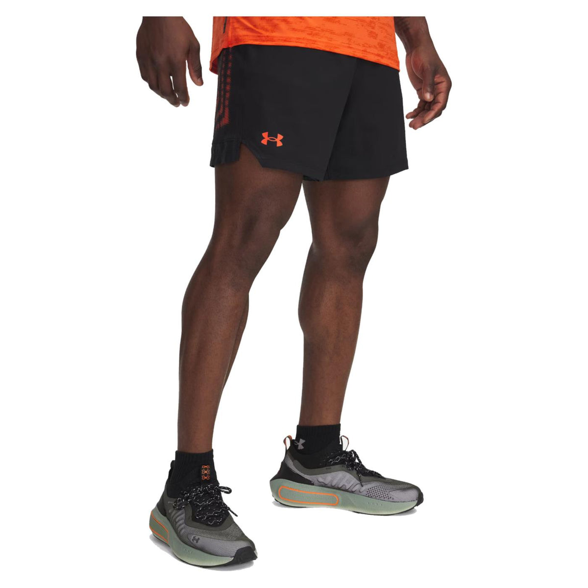 UNDER ARMOUR VANISH WOVEN 6IN SHORTS