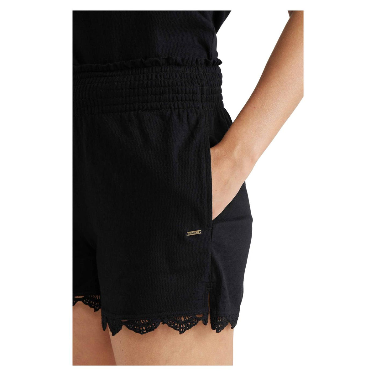 O'NEILL AVA SMOCKED SHORTS