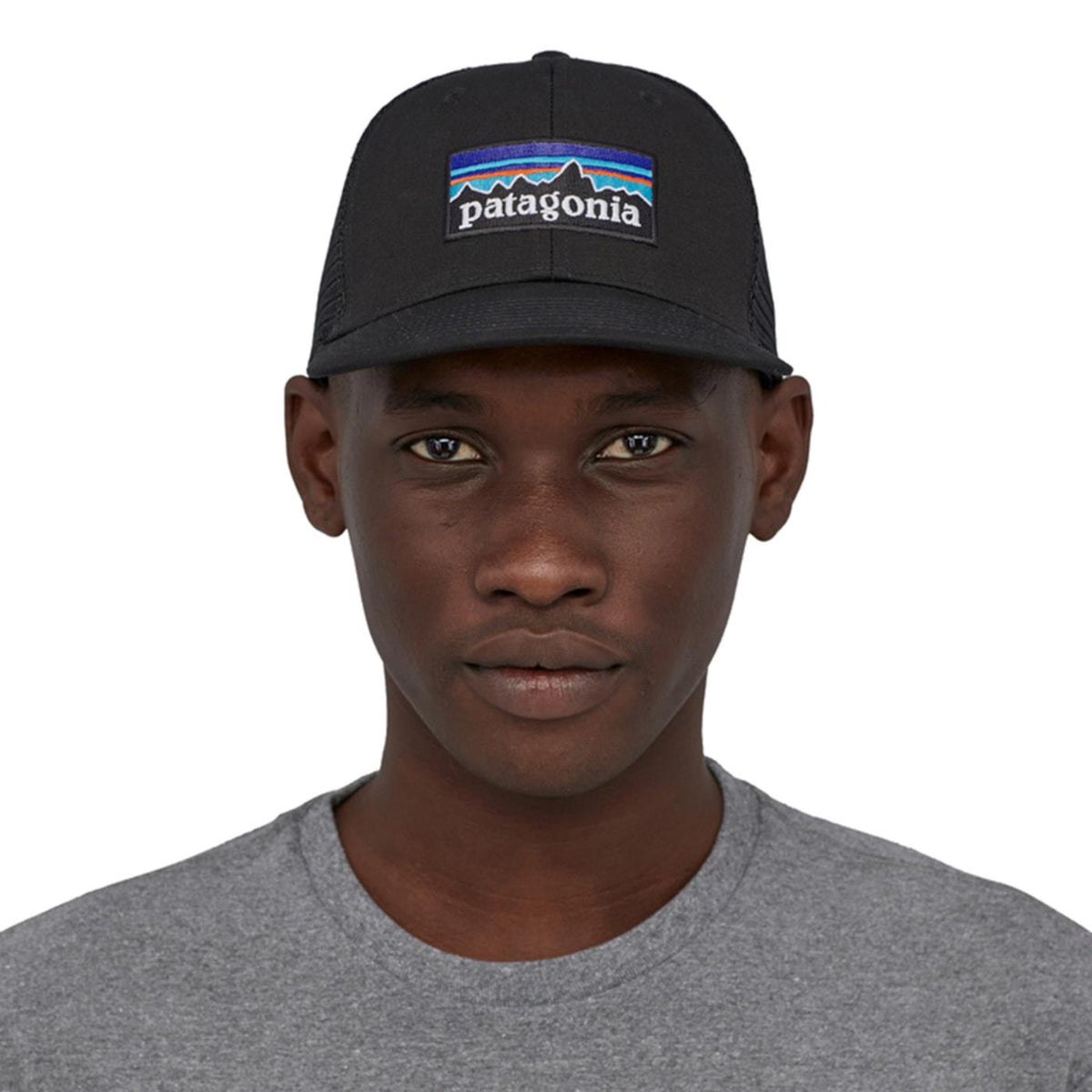 PATAGONIA P-6 LOGO TRUCKER HAT