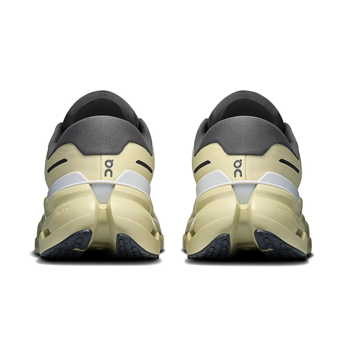 ON CLOUDRUNNER 3 WP - vista 4