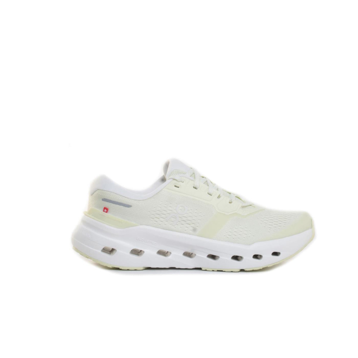 ON CLOUDRUNNER 3 WOMAN