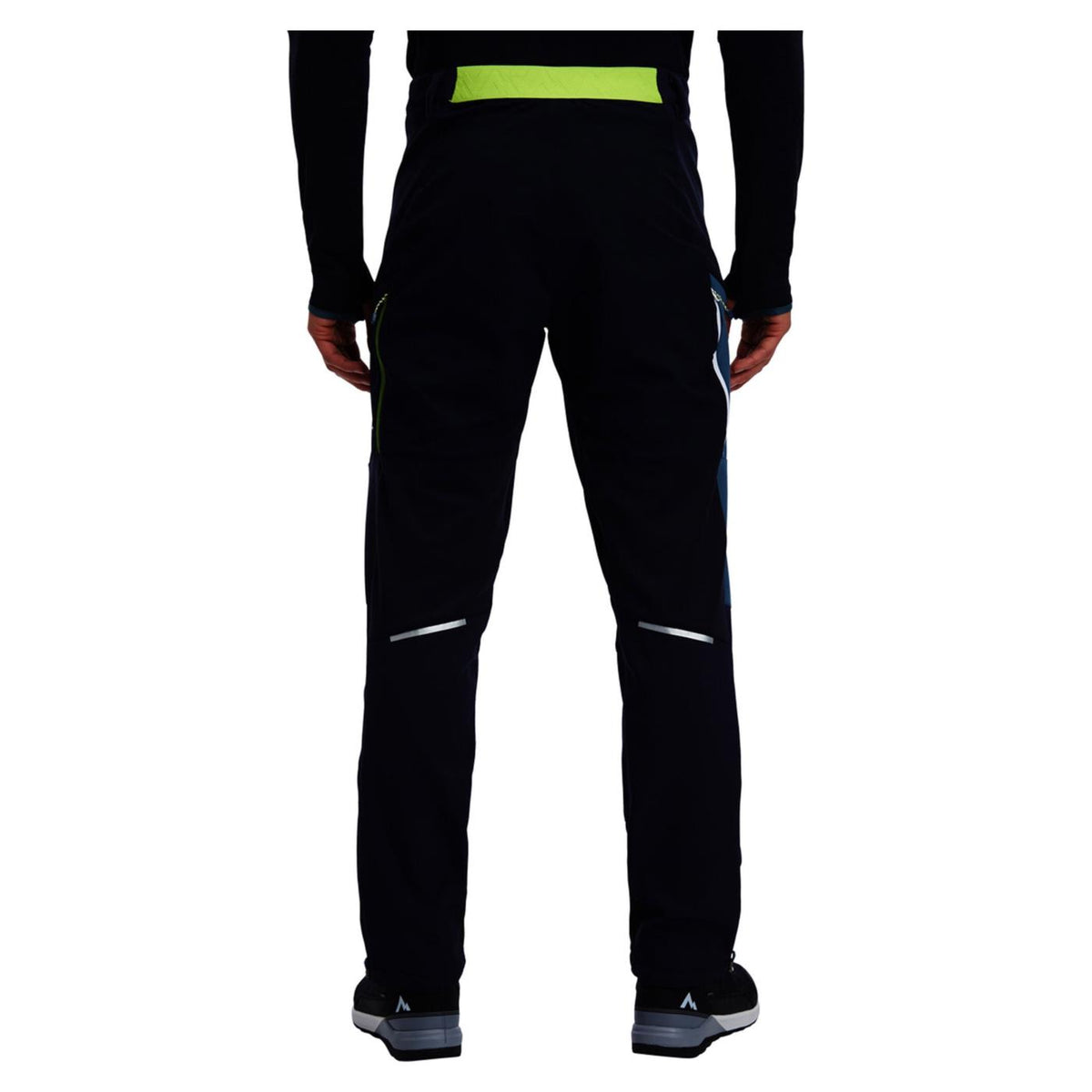 MC KINLEY SAINA PANT