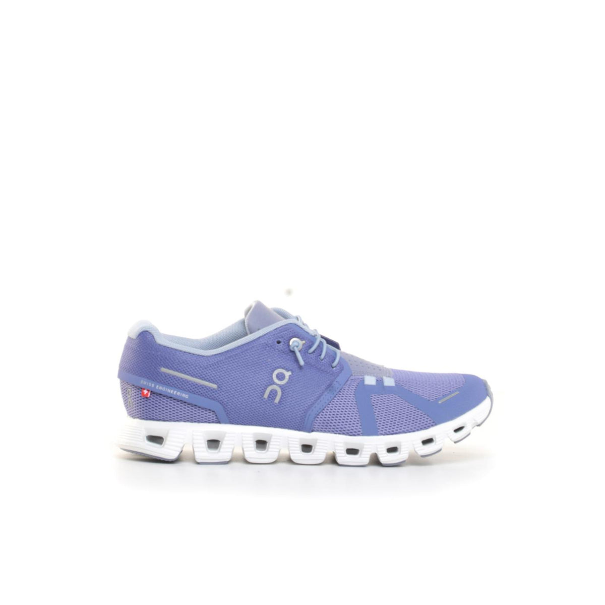 ON CLOUD 5 WOMAN