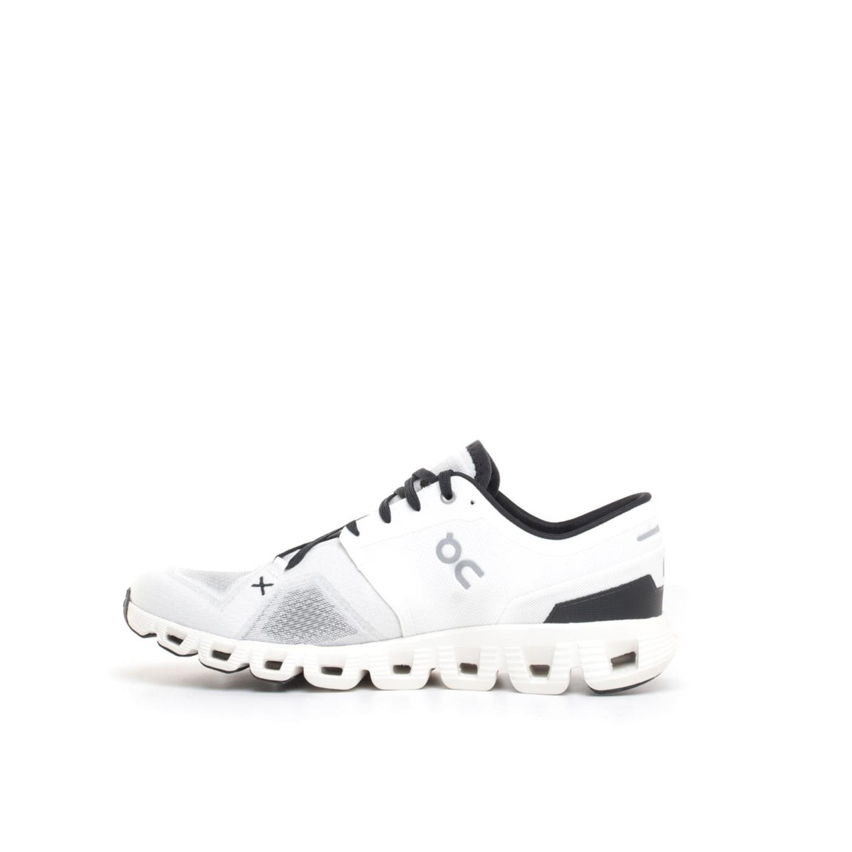 ON CLOUD X 3 - seconda immagine
