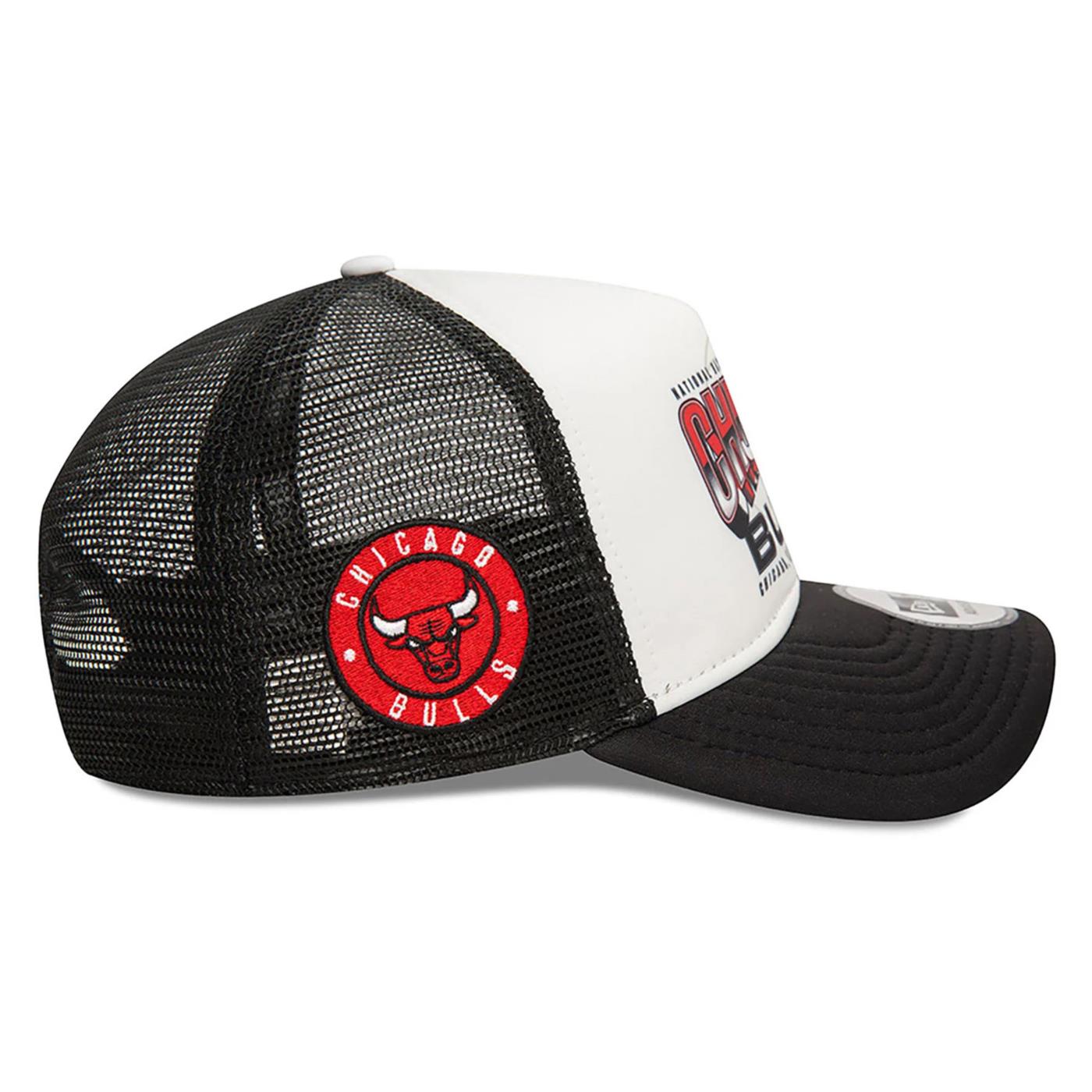 NEW ERA CHICAGO BULLS TRUCKER CAP