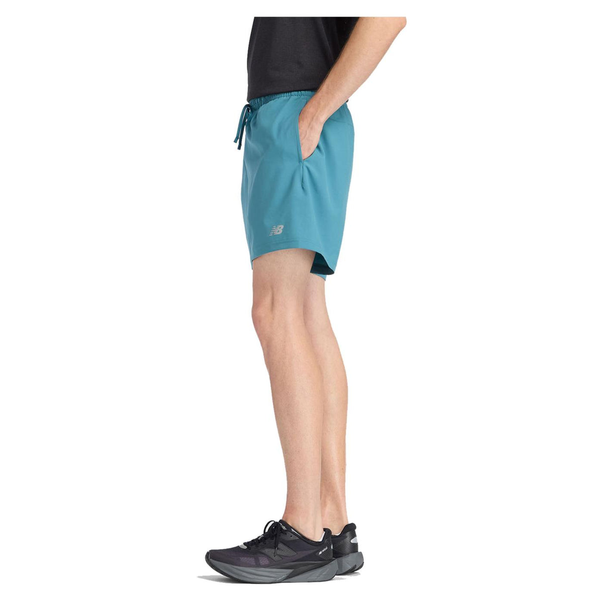 NEW BALANCE RUN ESSENTIALS SHORT 5IN - Turchese - vista 3