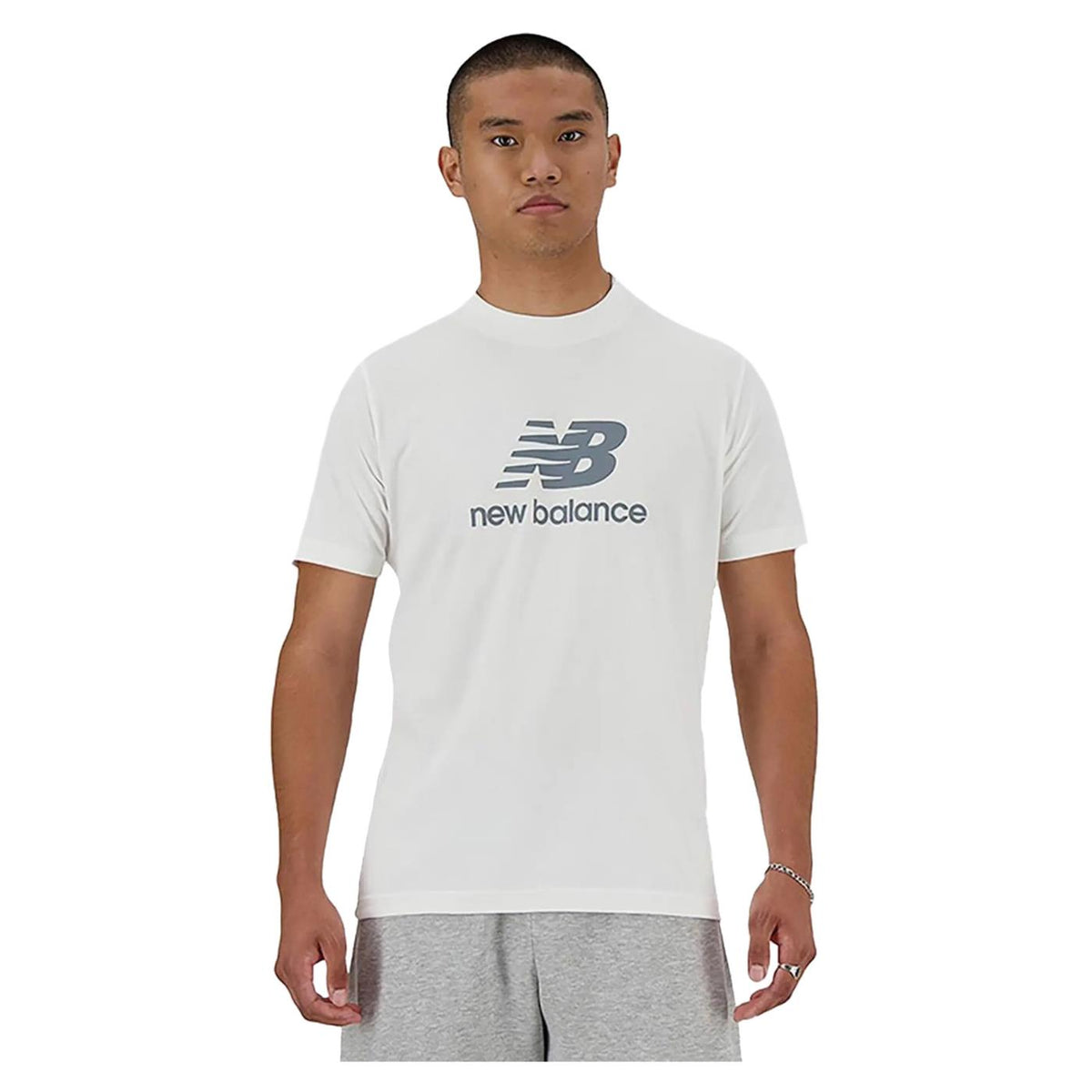 NEW BALANCE SPORT ESSENTIALS LOGO TEE