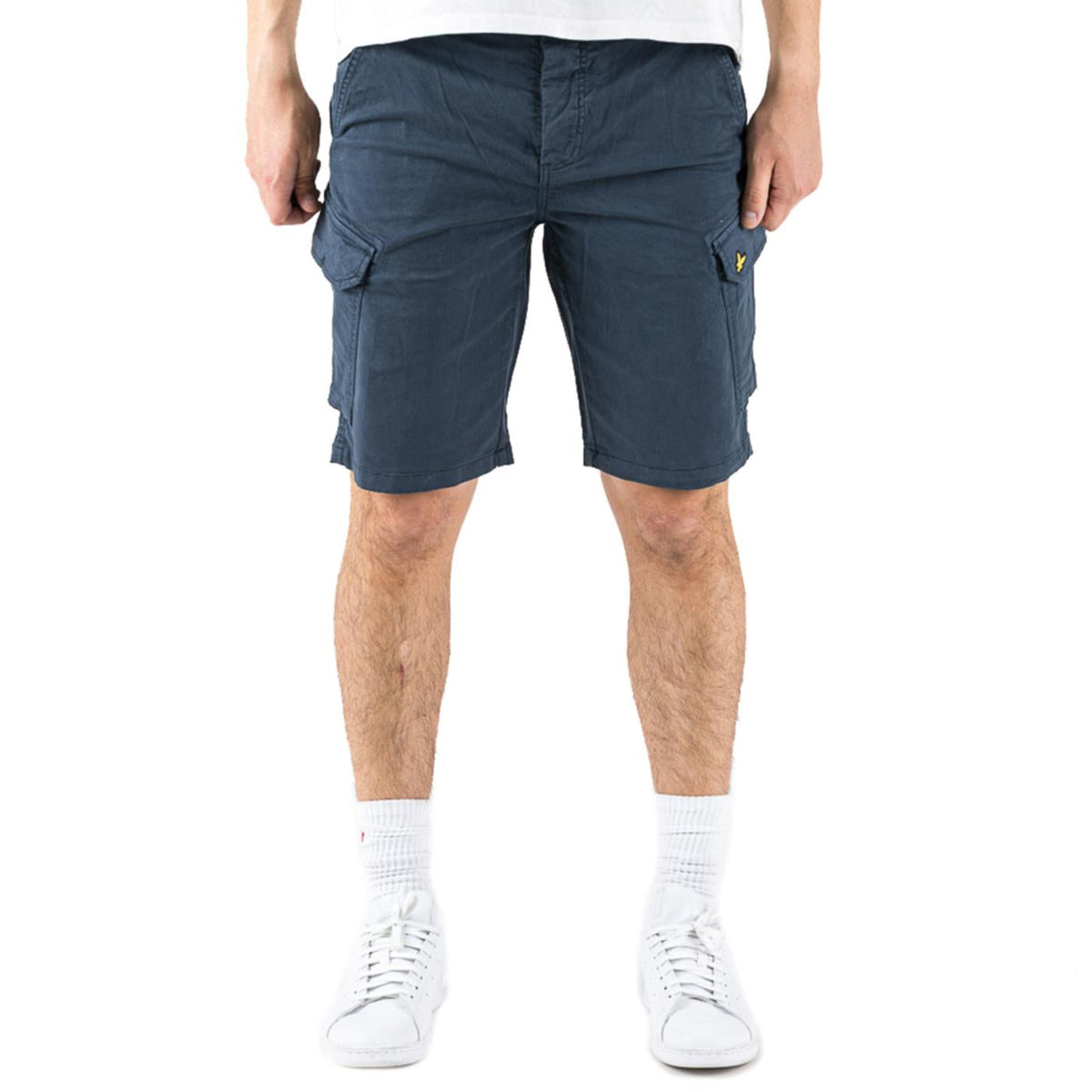 LYLE &amp; SCOTT WEMBLEY CARGO SHORT