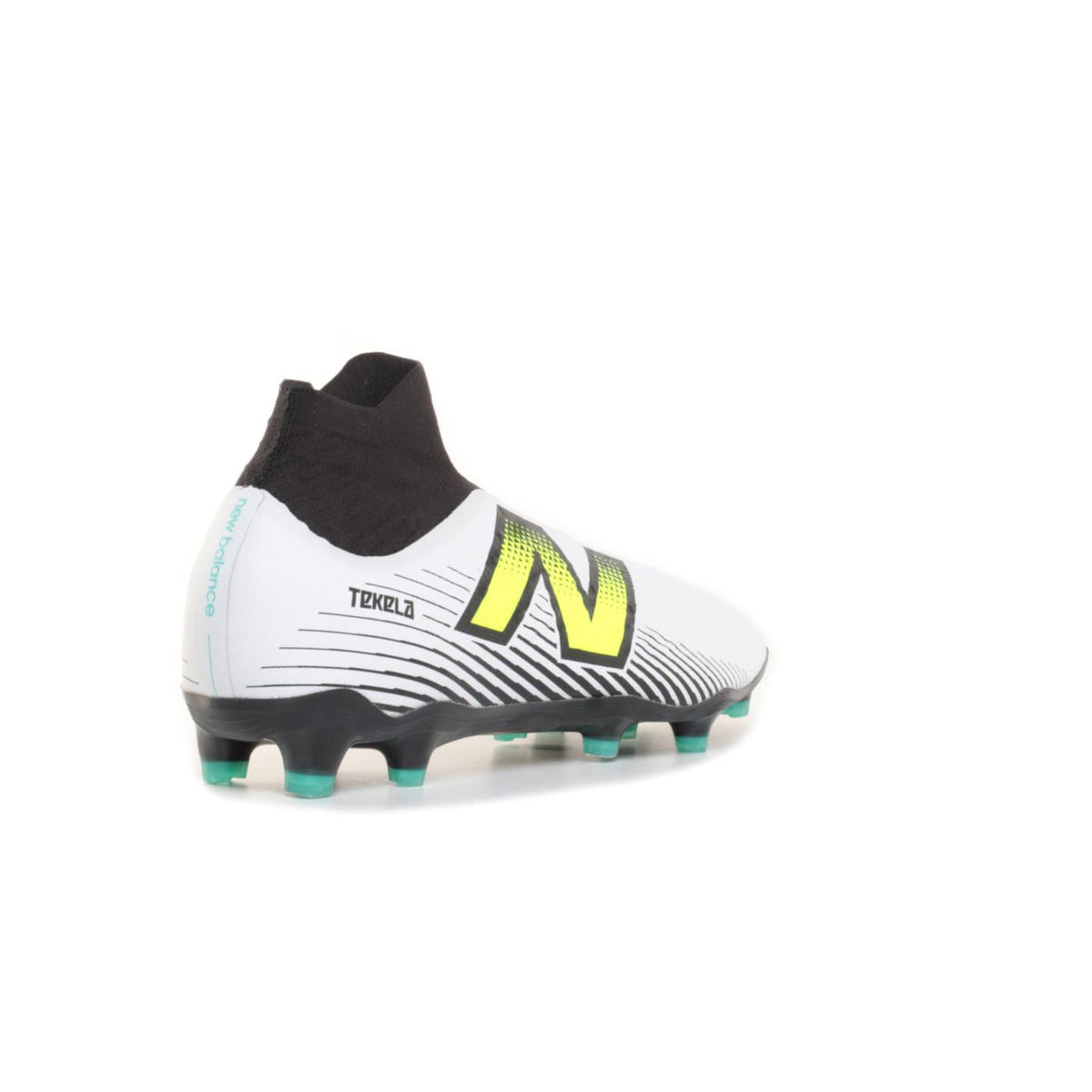 NEW BALANCE TEKELA MAGIA FG V4+