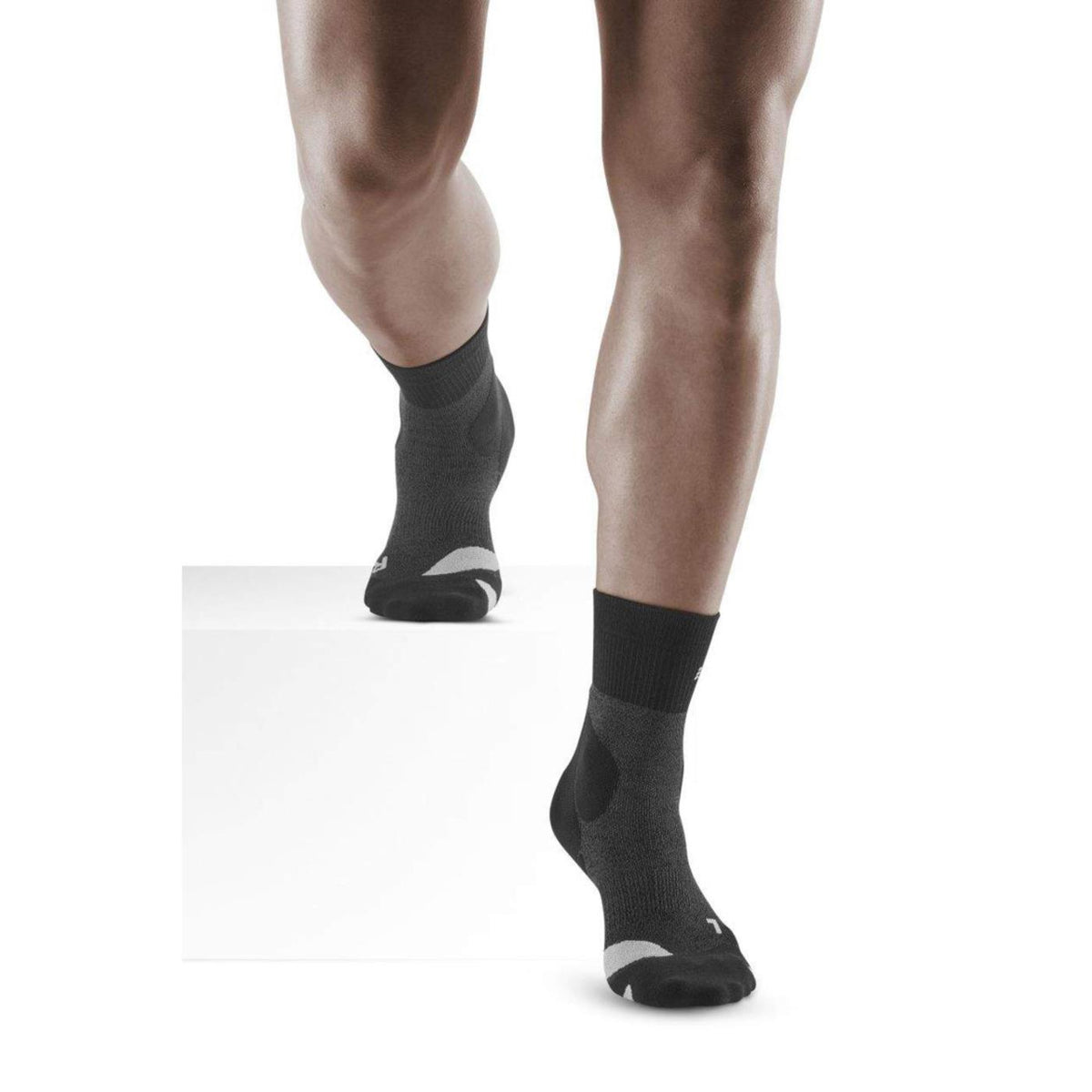 CEP HIKING MERINO MID CUT - Nero - immagine principale